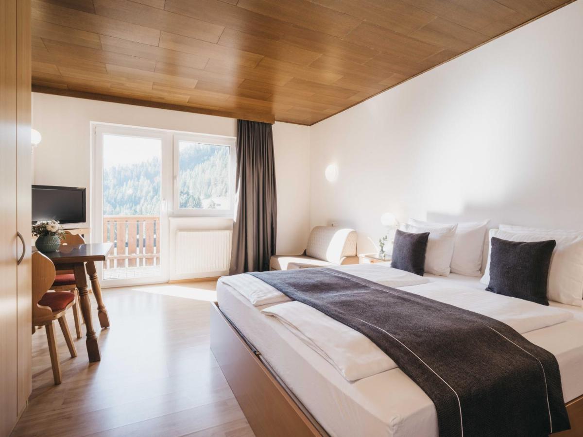 Haus Bellevue by VAYA Lejlighedshotel Serfaus Eksteriør billede